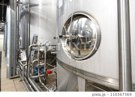 Steel tanks for mixing liquid Steel tanks for mixing liquid 110367369