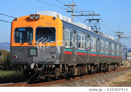 上毛電鉄　700型　ゴールデンオレンジ 110367413