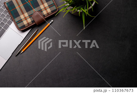 Workplace essentials 110367673