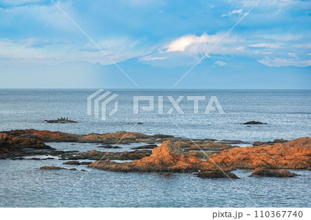 かながわの景勝50選 秋谷・立石海岸（神奈川県横須賀市） 110367740