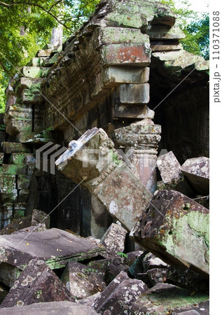 アンコールワット　タ・プロム遺跡 110371088