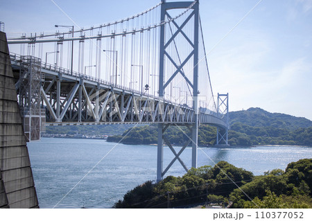海に架かる橋 110377052