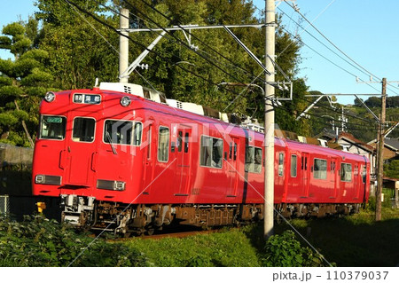蒲郡へ向けて蒲郡線をゆく名古屋鉄道6000系 蒲郡へ向けて蒲郡線をゆく名古屋鉄道6000系 110379037
