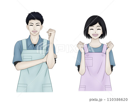 エプロン姿でガッツポーズをする男性と女性 110386620