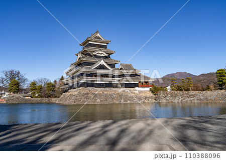 国宝松本城 110388096