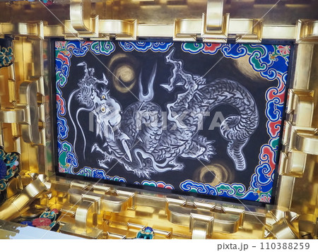 日光の世界遺産、日光東照宮の風景 110388259