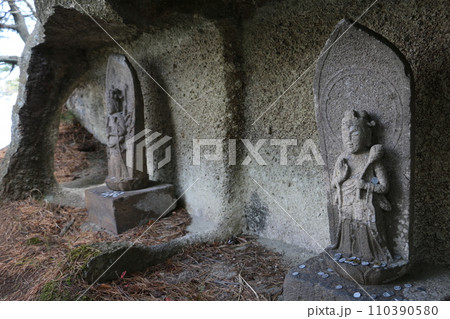 奥州の高野とも呼ばれた霊場である松島を象徴する雄島 110390580
