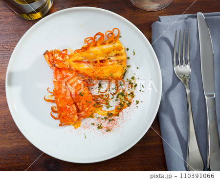 Top view of cleaved roasted prawns Top view of cleaved roasted prawns 110391066