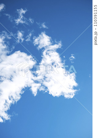 冬の空 青空 イメージ 【神奈川県 平塚市】 冬の空 青空 イメージ 【神奈川県 平塚市】 110391155