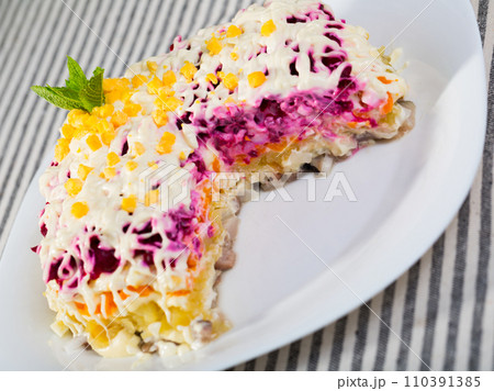 Image of Dressed herring 110391385