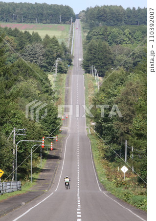 中標津町ミルクロード 北19号ミルクロード 開陽台 直線道路 アップダウン 中標津町ミルクロード 北19号ミルクロード 開陽台 直線道路 アップダウン 110392007