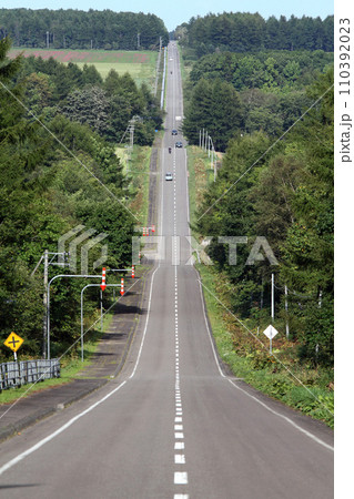 中標津町ミルクロード 北19号ミルクロード 開陽台 直線道路 アップダウン 中標津町ミルクロード 北19号ミルクロード 開陽台 直線道路 アップダウン 110392023