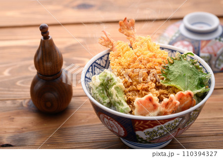 天丼 天ぷらどんぶり 天丼 天ぷらどんぶり 110394327