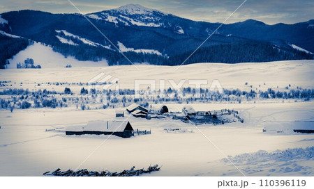 雪景 銀世界 雪景色 110396119