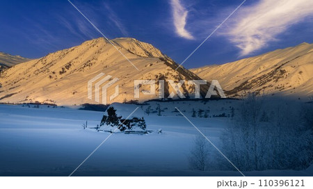 雪景 銀世界 雪景色 110396121