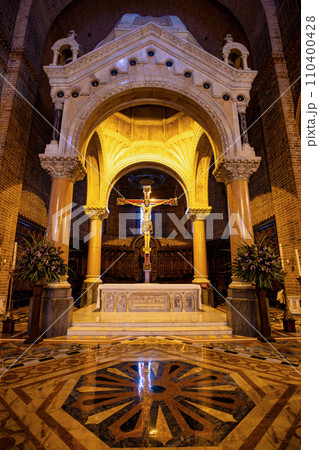 Metropolitan Cathedral of Medellin, major architectural works of Colombia, a Neo-Romanesque gem, in Roman Basilica style. Colombia 110400428
