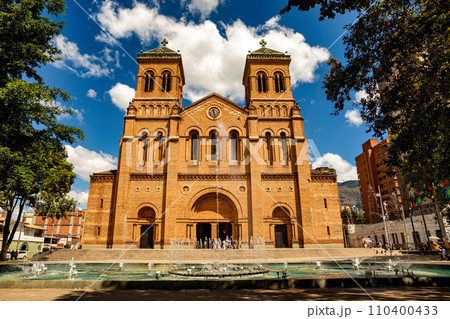 Metropolitan Cathedral of Medellin, major architectural works of Colombia, a Neo-Romanesque gem, in Roman Basilica style. Colombia 110400433