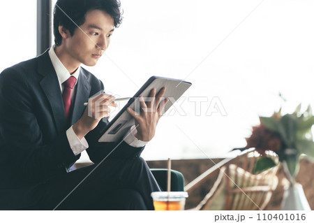 高級なラウンジでのポートレート撮影 高級なラウンジでのポートレート撮影 110401016