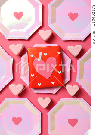 Plates with hearts concept for Valentine's Day. 110402178