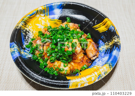 餅の豚肉巻き 餅の豚肉巻き 110403229