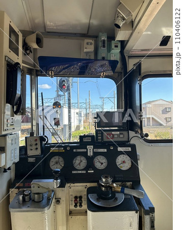 名鉄6000系電車 一次型 運転席 名鉄6000系電車 一次型 運転席 110406122