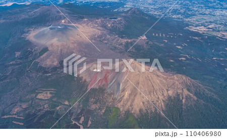飛行機から見た霧島連山 飛行機から見た霧島連山 110406980