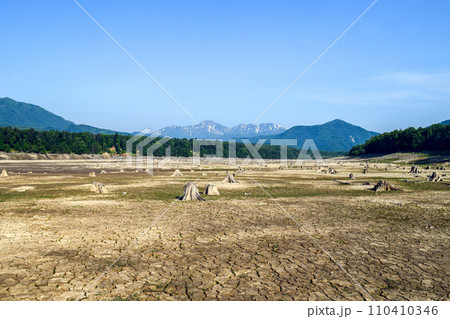 タウシュベツ川橋梁(2016年9月頃） 110410346