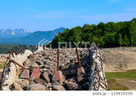 タウシュベツ川橋梁(2016年9月頃） 110410356