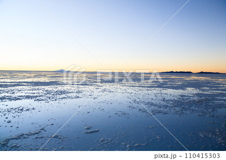 Salar de Uyuni, Bolivia 110415303