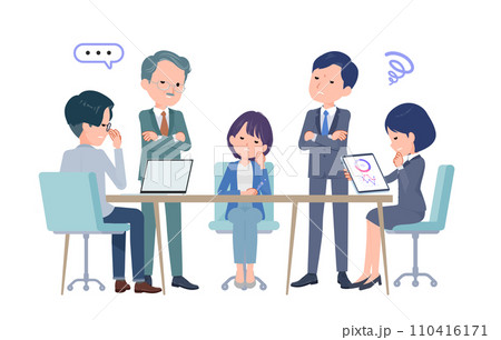複数人で打ち合わせするビジネスシーン。悩みシーン。 110416171