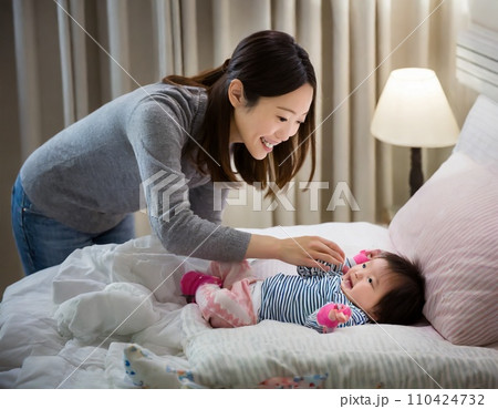 赤ちゃんの寝かしつけ 110424732