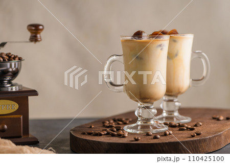 Iced coffee in glass jars 110425100