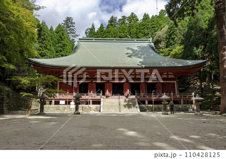 比叡山延暦寺釈迦堂 比叡山延暦寺釈迦堂 110428125