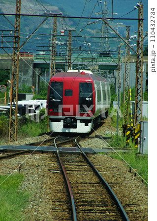 長野電鉄からの車窓風景 2100系(旧成田エクスプレス車両) 長野電鉄からの車窓風景 2100系(旧成田エクスプレス車両) 110432784