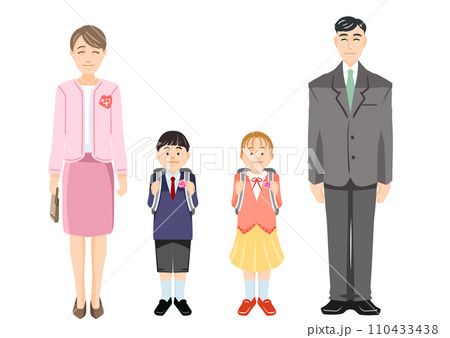 家族で門出を祝う記念写真 110433438