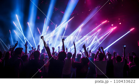 ライブ会場と観客 ライブ会場と観客 110433622