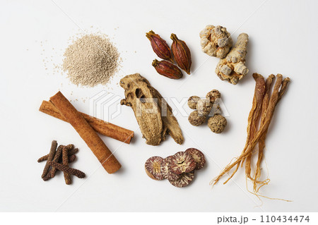 漢方　漢方薬　薬膳　kampo medicine 110434474