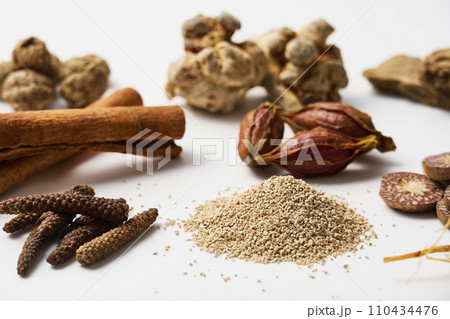 漢方　漢方薬　薬膳　kampo medicine 110434476