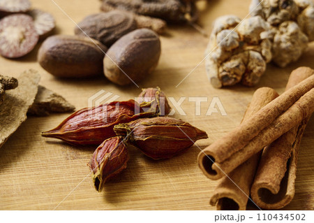 漢方　漢方薬　薬膳　kampo medicine 110434502