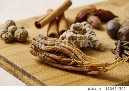 漢方　漢方薬　薬膳　kampo medicine 110434505