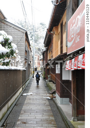 雪降る東茶屋街 雪降る東茶屋街 110440129