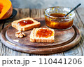 Artisanal Pumpkin and walnuts Jam on Toasts 110441206