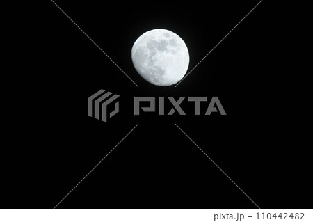月齢11.1十二日目の月 月齢11.1十二日目の月 110442482