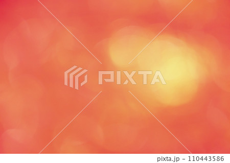 レッド系キラキライメージ　背景素材 110443586