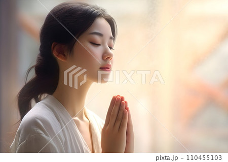 祈る日本人女性7　AI生成画像 110455103