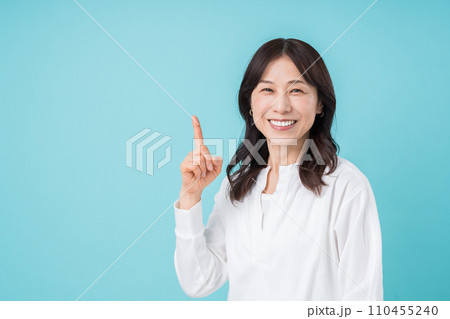 ミドル女性のビューティー ミドル女性のビューティー 110455240