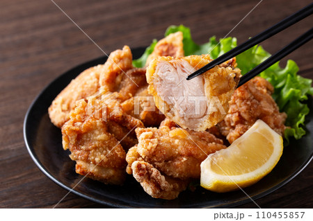 鶏の唐揚げ 110455857