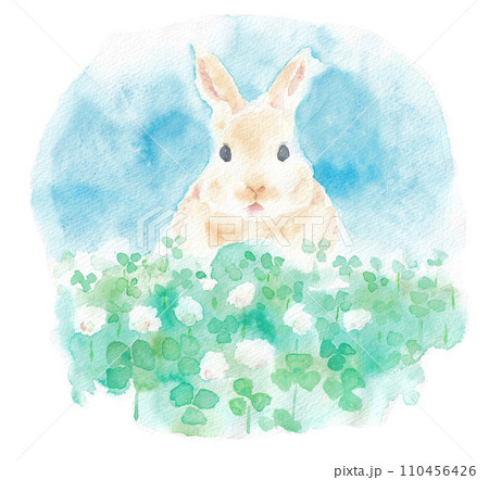 水彩手描きイラスト うさぎとクローバーのイラスト素材 [110456426