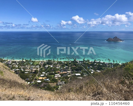 ハワイのラニカイピルボックストレイル（カイヴァリッジ・トレイル） 110456460