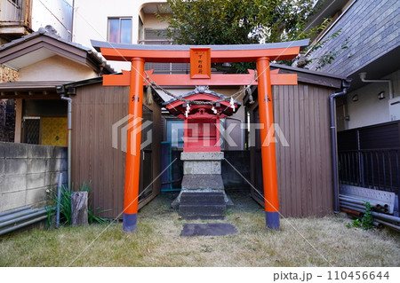 下町稲荷 ～横浜市鶴見区市場下町～ 110456644